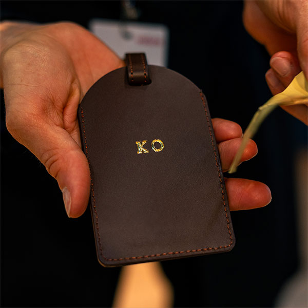 Praegekontor | Live-Personalisierung für Events | Live Prägen | Heißfolienprägung | Leder & Lederimitate Praegekontor | Live-Personalisierung für Events | Live Prägen | Heißfolienprägung | Leder & Lederimitate